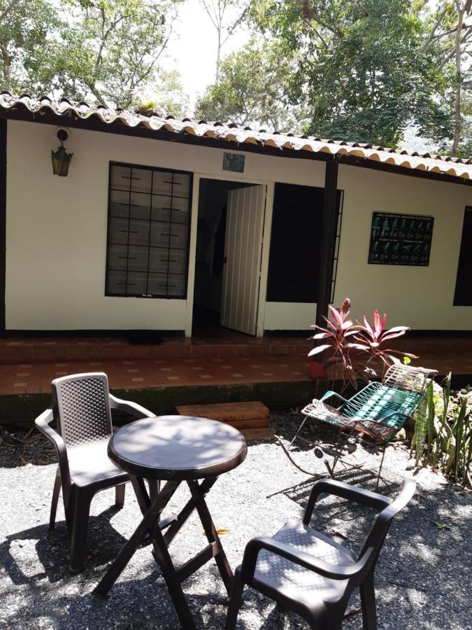 Tierraviva * Tobia